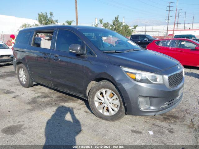  Salvage Kia Sedona