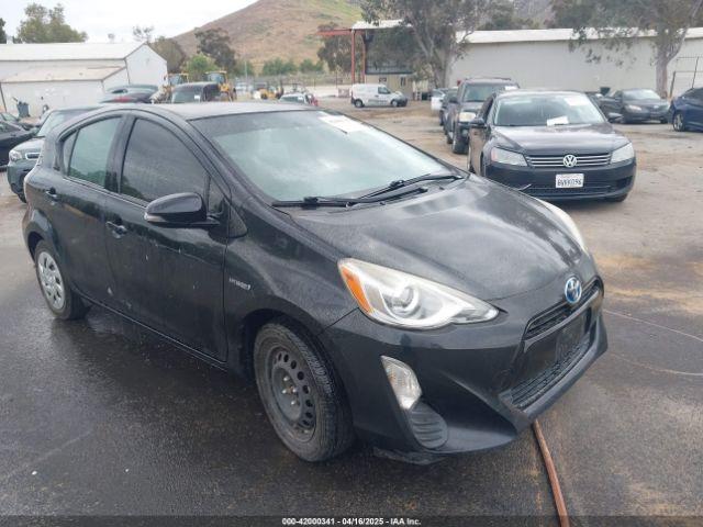  Salvage Toyota Prius c