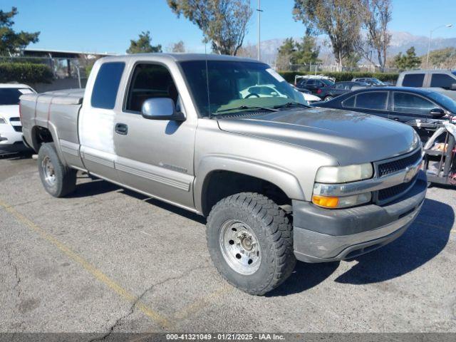  Salvage Chevrolet Silverado 2500