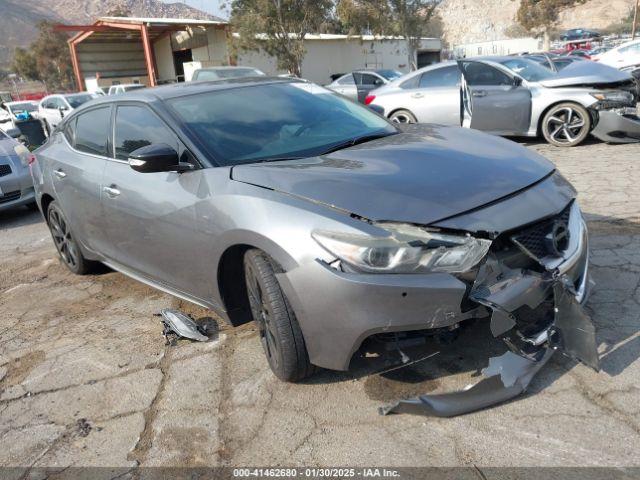  Salvage Nissan Maxima