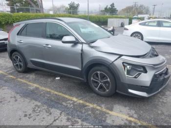  Salvage Kia Niro
