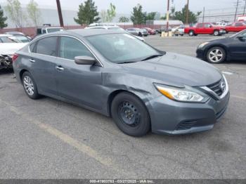  Salvage Nissan Altima