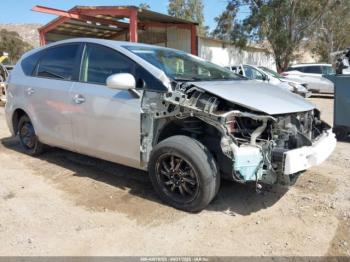  Salvage Toyota Prius v