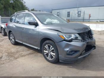  Salvage Nissan Pathfinder