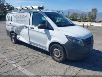  Salvage Mercedes-Benz Metris