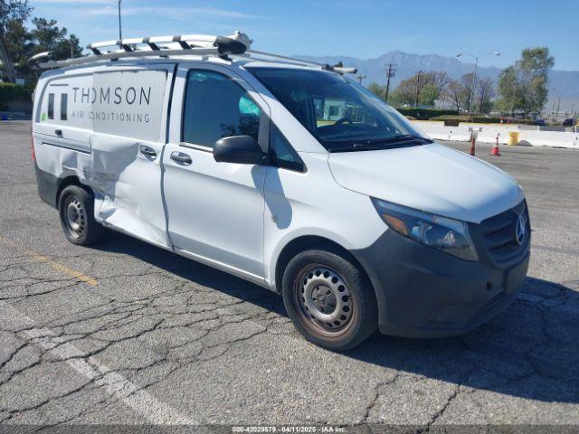  Salvage Mercedes-Benz Metris
