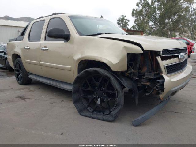  Salvage Chevrolet Avalanche 1500