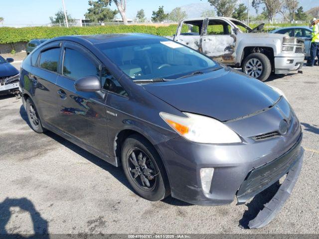 Salvage Toyota Prius
