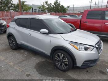  Salvage Nissan Kicks