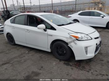  Salvage Toyota Prius