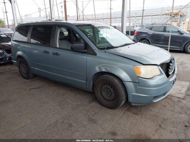  Salvage Chrysler Town & Country