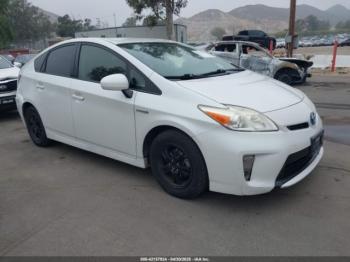  Salvage Toyota Prius