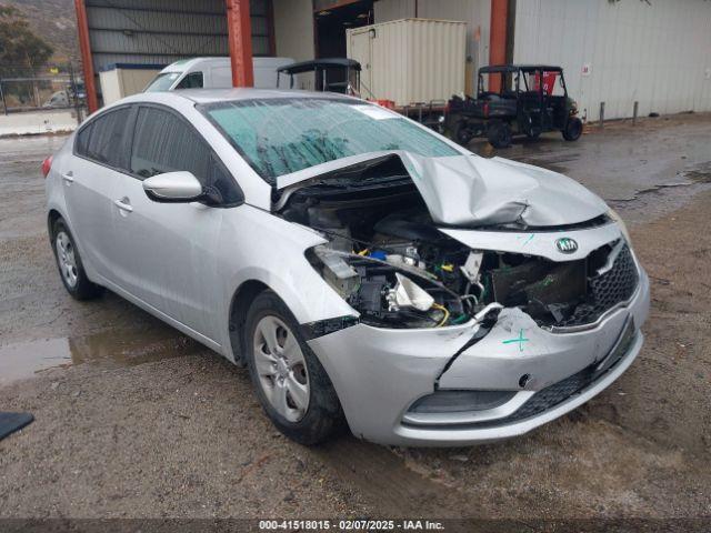  Salvage Kia Forte
