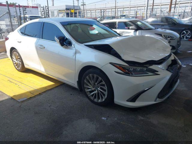  Salvage Lexus Es
