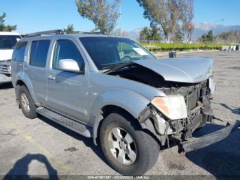  Salvage Nissan Pathfinder