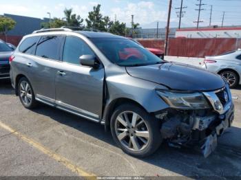  Salvage Nissan Pathfinder