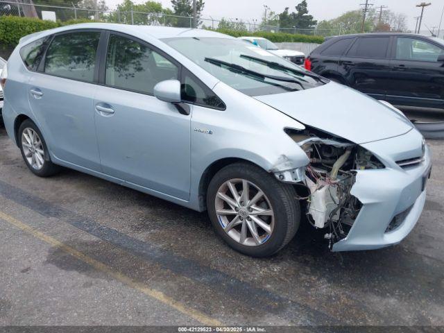  Salvage Toyota Prius v