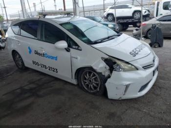  Salvage Toyota Prius v