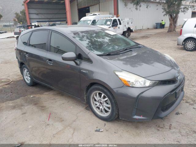  Salvage Toyota Prius v