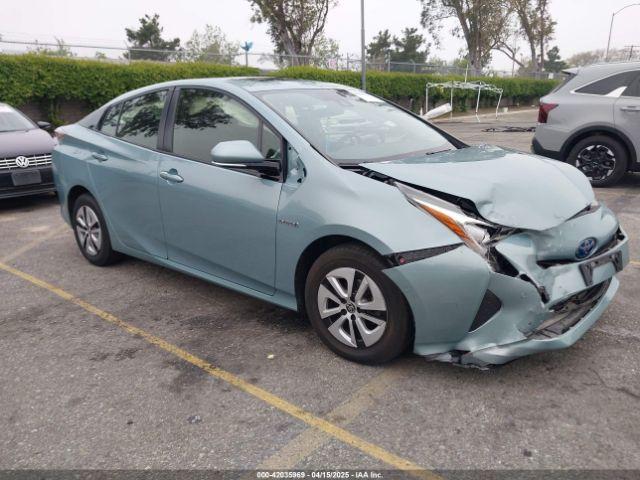  Salvage Toyota Prius