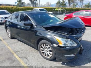  Salvage Nissan Altima