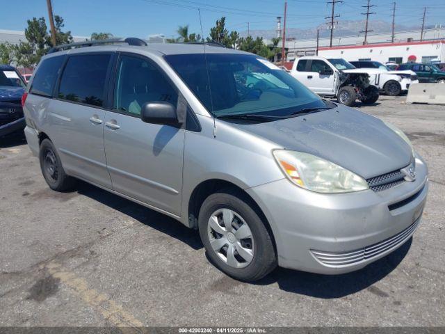  Salvage Toyota Sienna