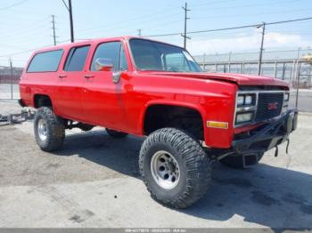  Salvage GMC Suburban