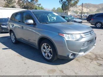  Salvage Mitsubishi Outlander