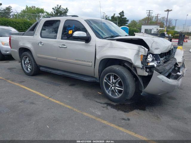  Salvage Chevrolet Avalanche 1500