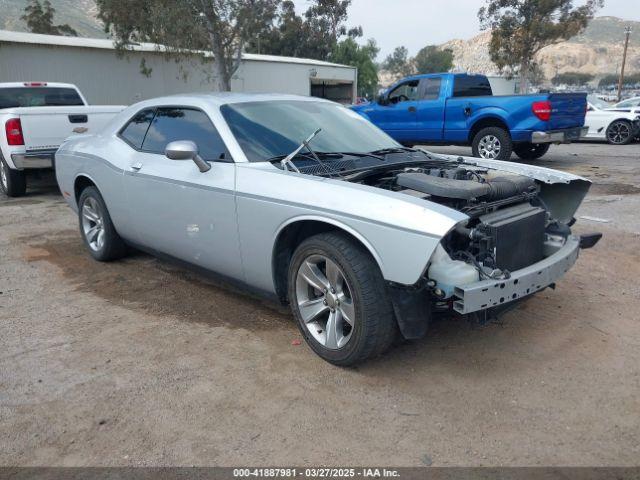  Salvage Dodge Challenger