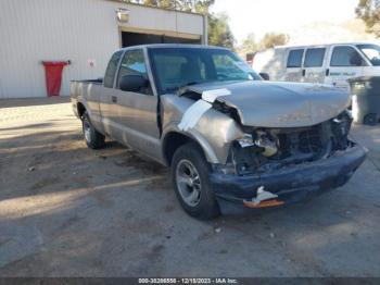  Salvage Chevrolet S-10