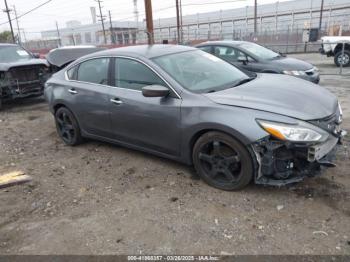  Salvage Nissan Altima
