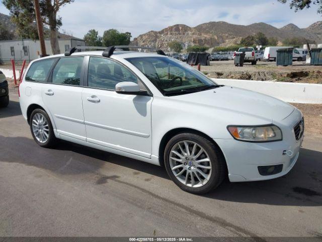  Salvage Volvo V50