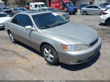  Salvage Lexus Es