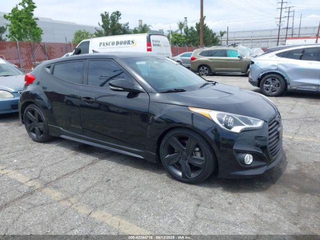  Salvage Hyundai VELOSTER