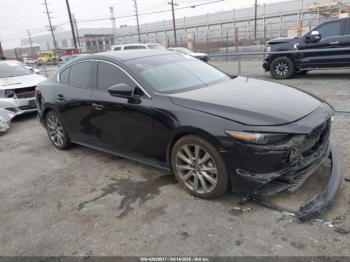  Salvage Mazda Mazda3