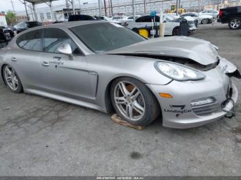  Salvage Porsche Panamera