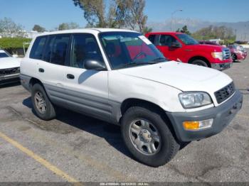  Salvage Toyota RAV4