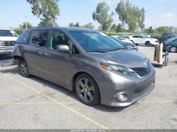  Salvage Toyota Sienna