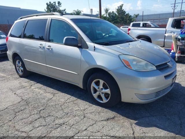  Salvage Toyota Sienna