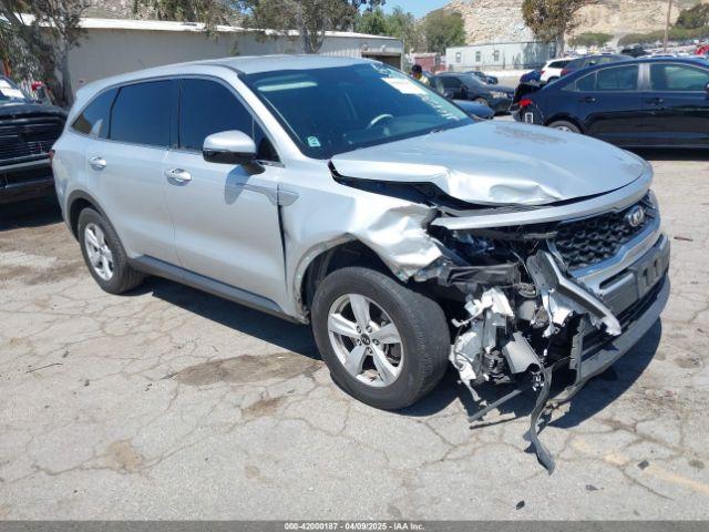  Salvage Kia Sorento