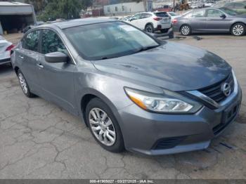  Salvage Nissan Altima