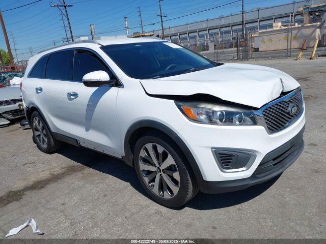  Salvage Kia Sorento