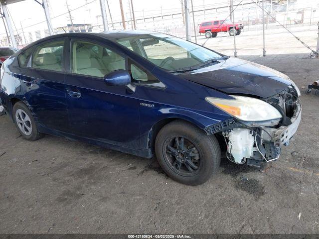  Salvage Toyota Prius