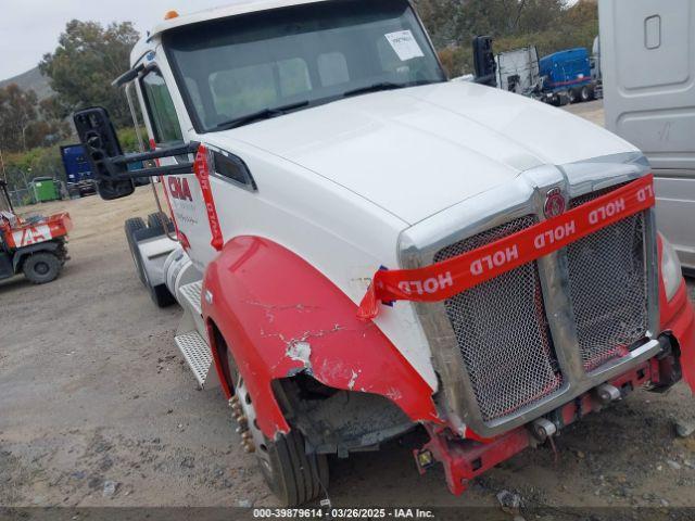  Salvage Kenworth T680