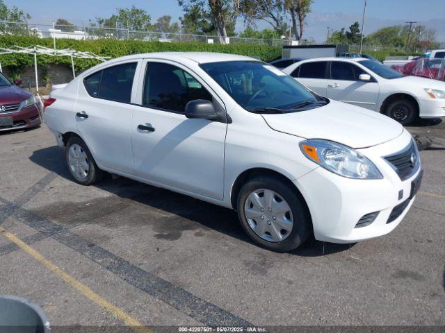  Salvage Nissan Versa