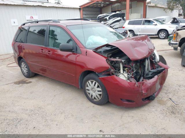  Salvage Toyota Sienna