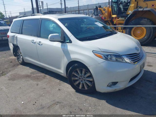  Salvage Toyota Sienna