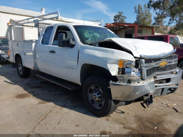  Salvage Chevrolet Silverado 2500