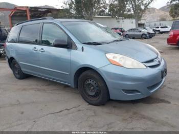  Salvage Toyota Sienna